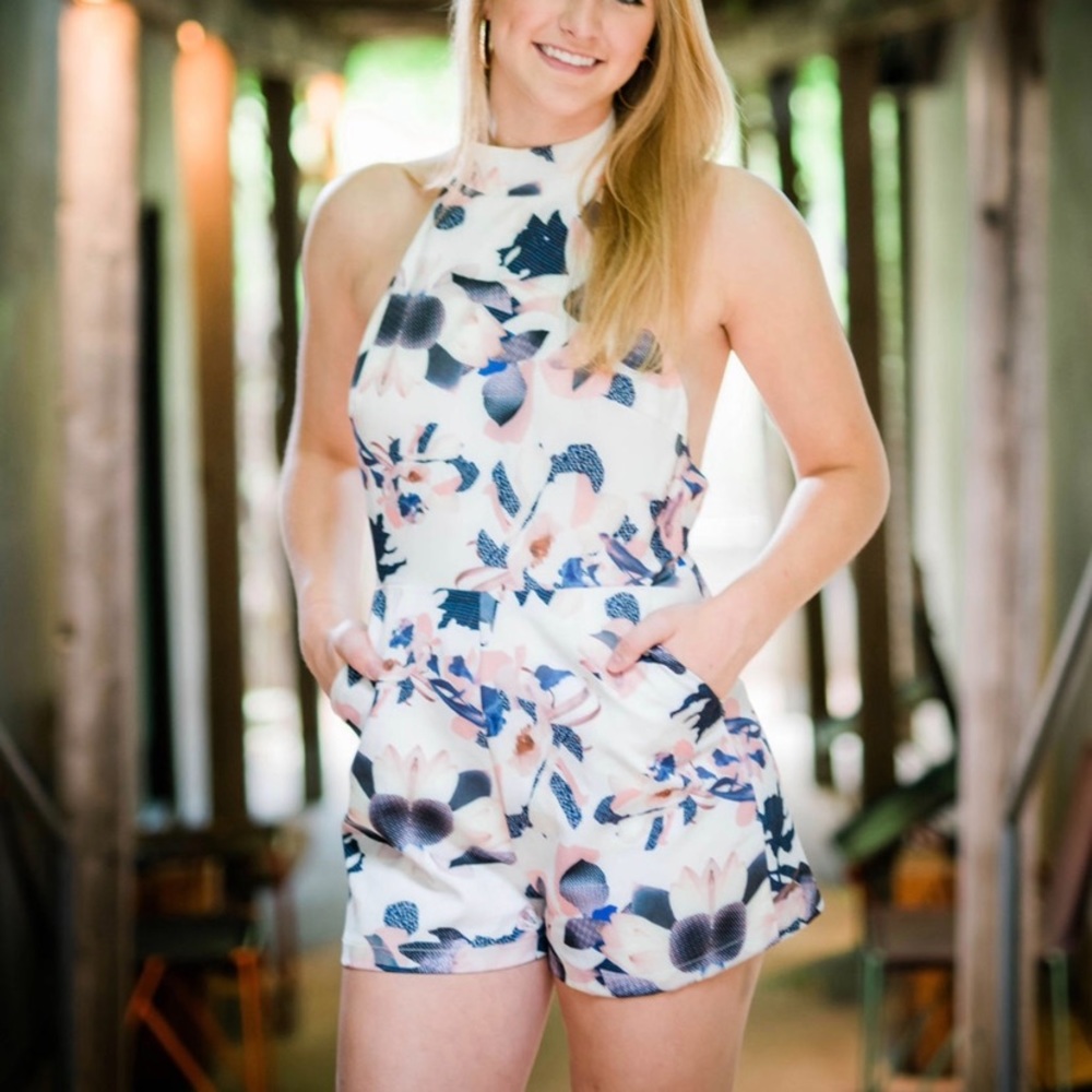 L’Atiste Floral Open Back Romper
